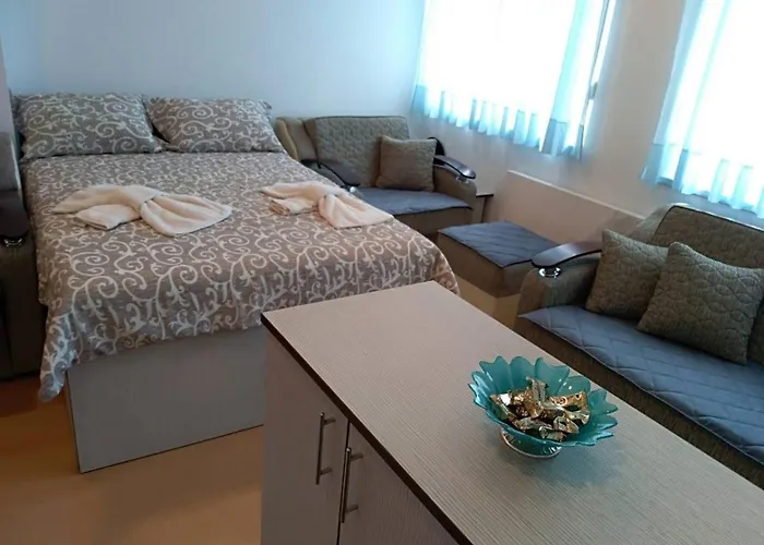 아파트 Smestaj Vesna *